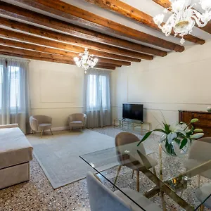  Appartamento San Vio Palace Luxury